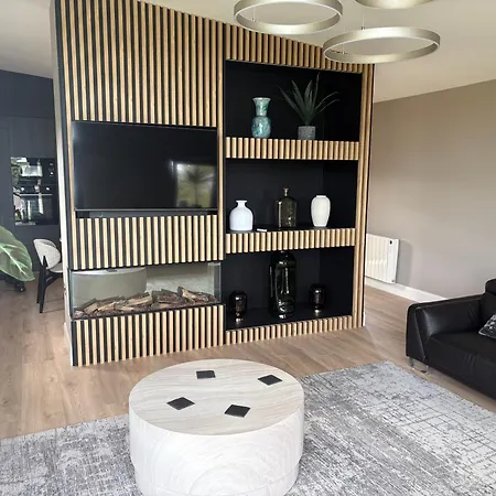 Chestnut House ليسدونفارنا